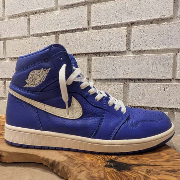 Nike Air Jordan 1 Retro High “Hyper Royal” 555088-401 Men's Size 10.5 *PREOWNED* - Picture 5 of 16